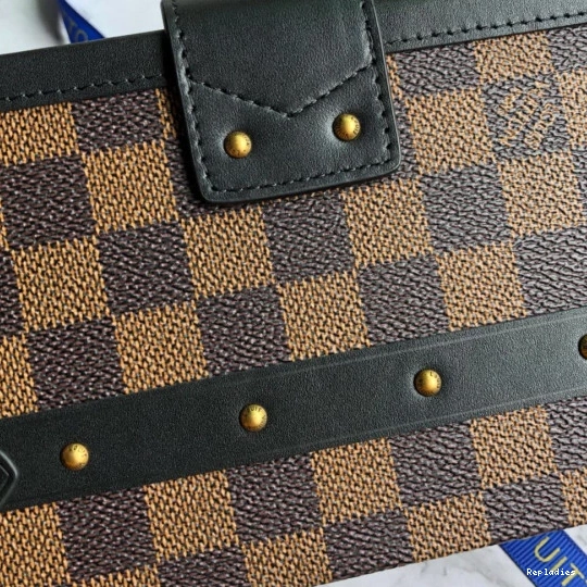 Fake Louis Bags PETITE LOUIS VUITTON MALLE 0824